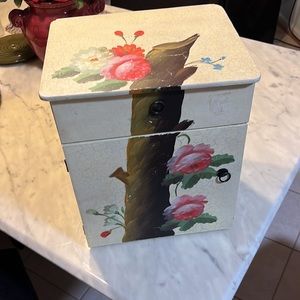 Vintage beige  Wood Chest with Flowers prints